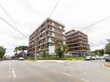 Condom�nio Ampio Apto 203